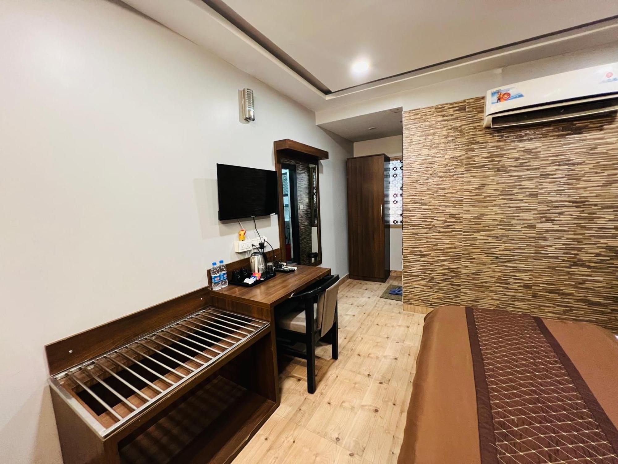 Hotel Sabera Siliguri Ngoại thất bức ảnh