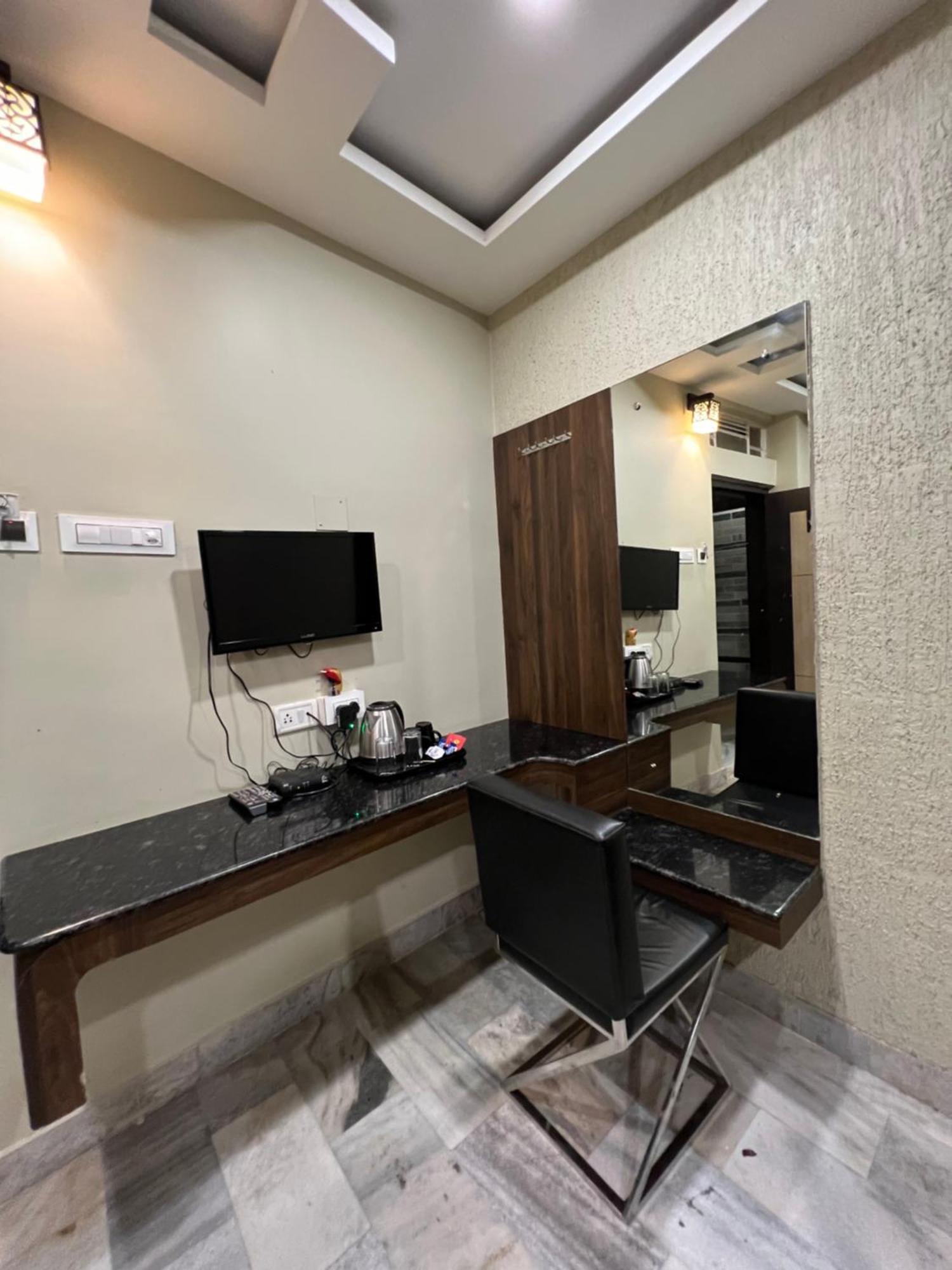 Hotel Sabera Siliguri Ngoại thất bức ảnh