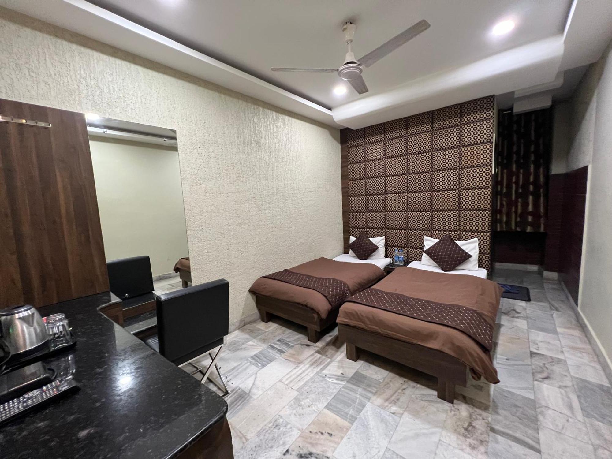 Hotel Sabera Siliguri Ngoại thất bức ảnh