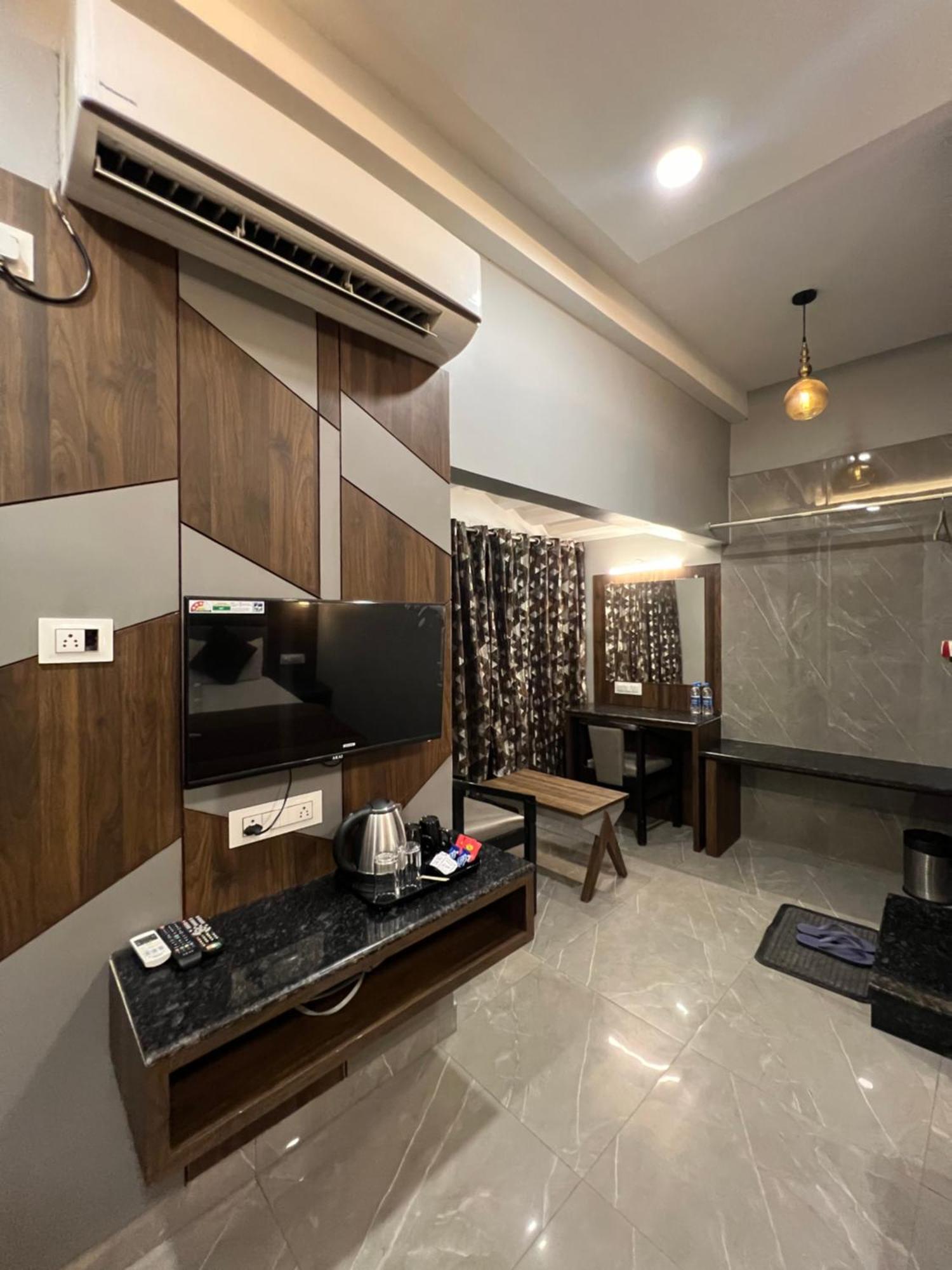 Hotel Sabera Siliguri Ngoại thất bức ảnh