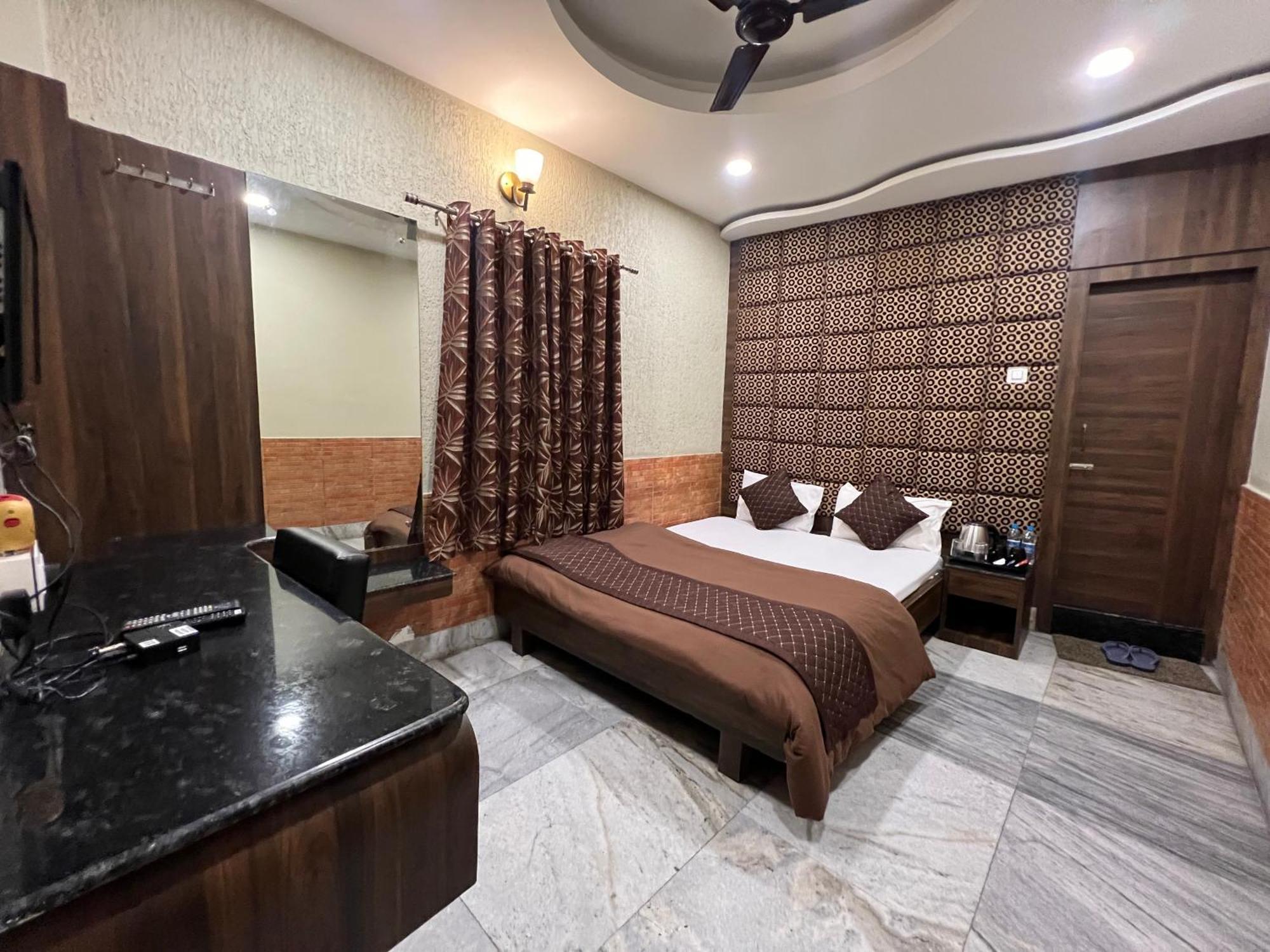 Hotel Sabera Siliguri Ngoại thất bức ảnh