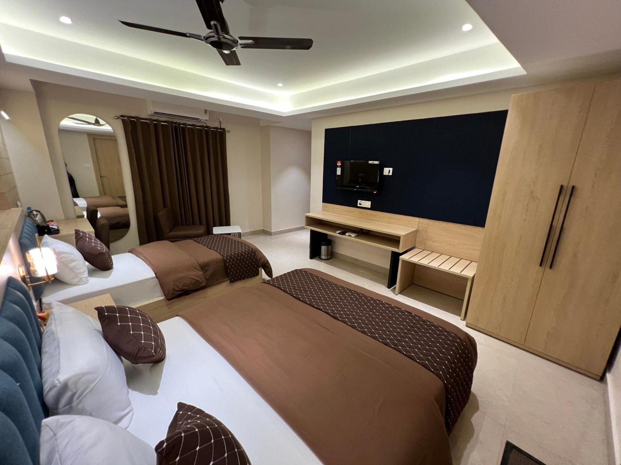 Hotel Sabera Siliguri Ngoại thất bức ảnh