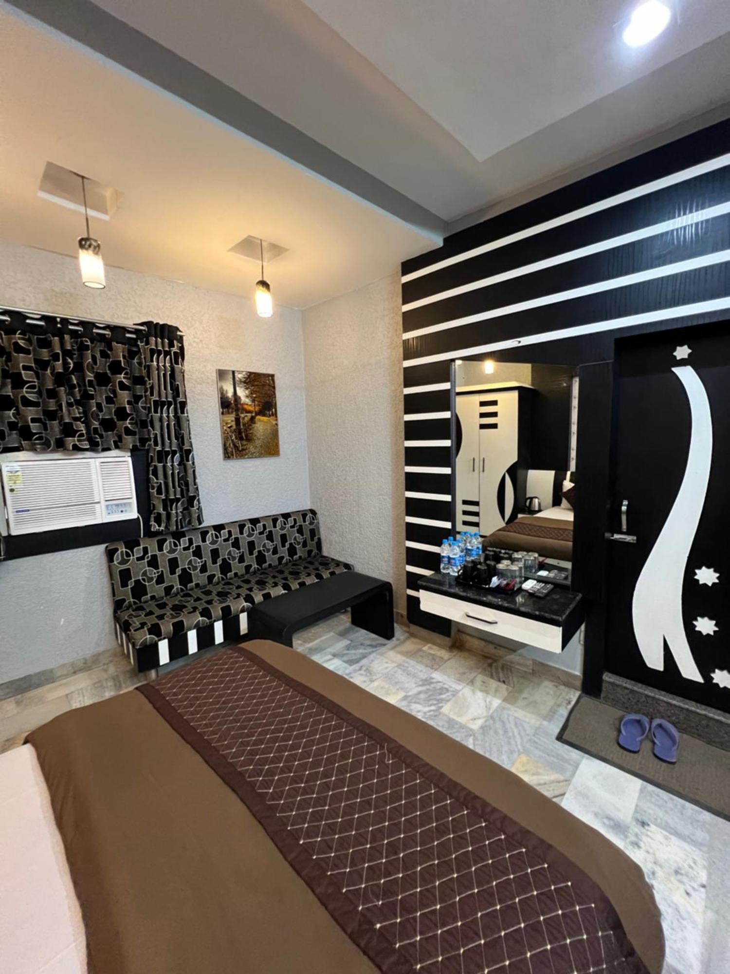 Hotel Sabera Siliguri Ngoại thất bức ảnh